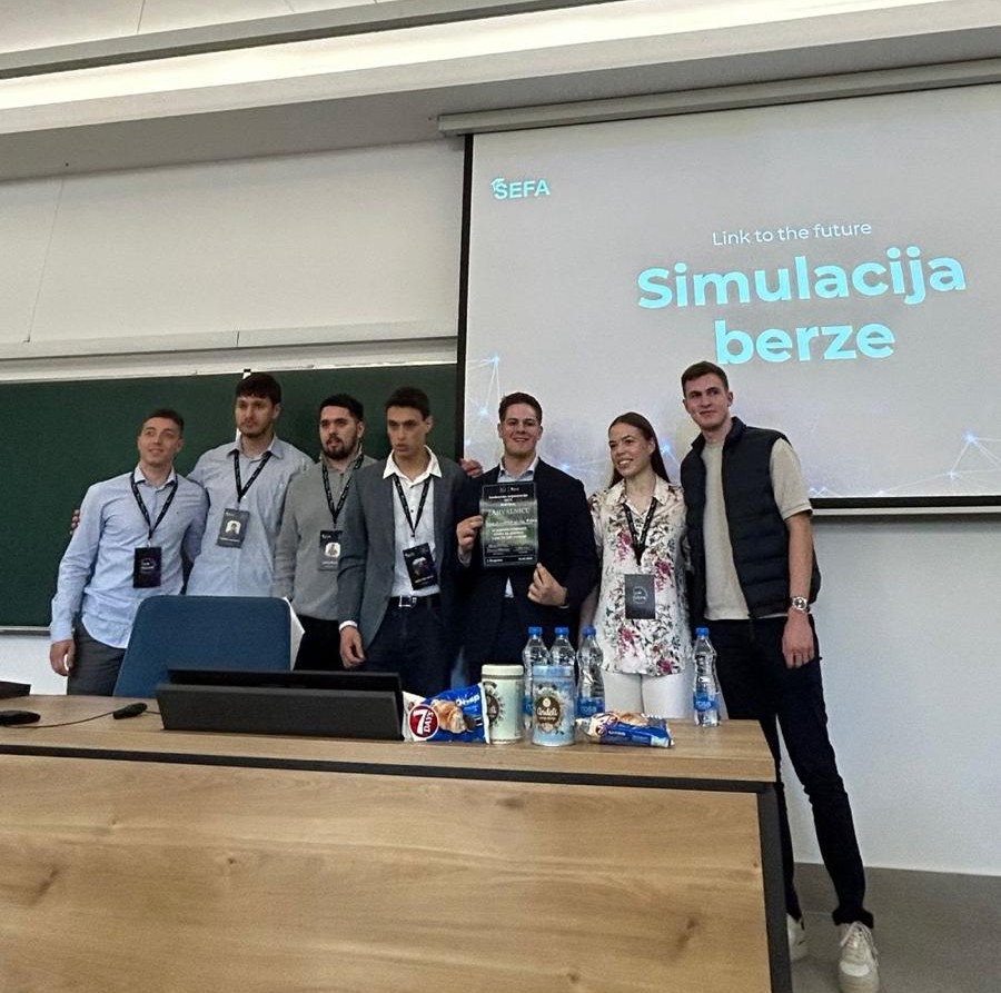 Ekipa kluba sa nagradom na simulaciji berze